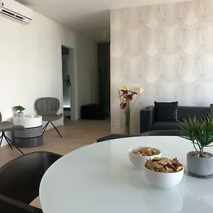 https://7th-heaven-apartments.brnohotels.org
