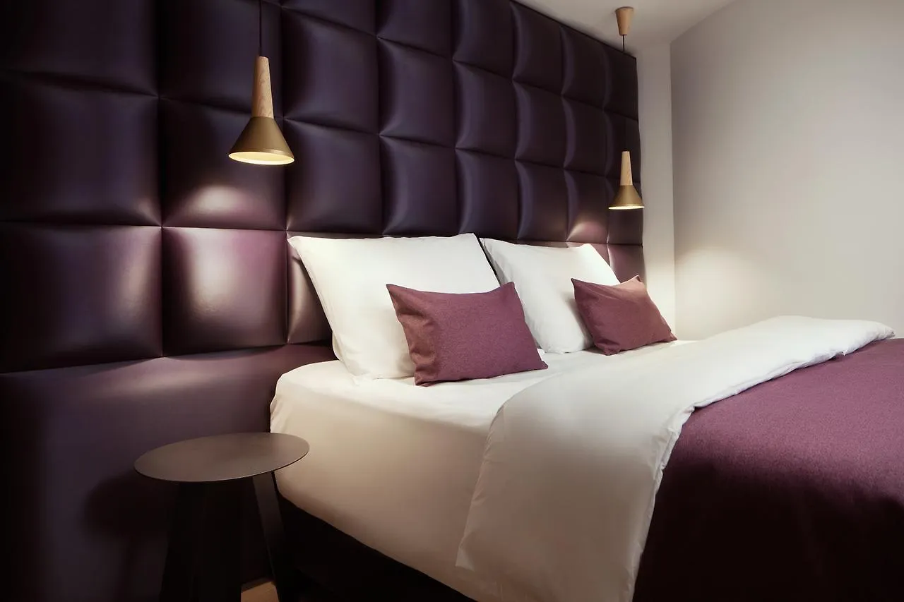 Hotel Moods Charles Bridge Praga